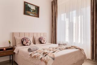 Central Family House With Self Check-in - Arad - 3
