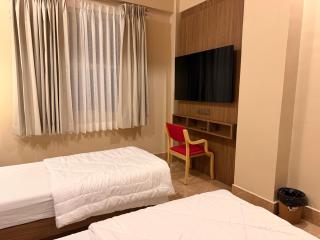Dharma Retreat House - 4