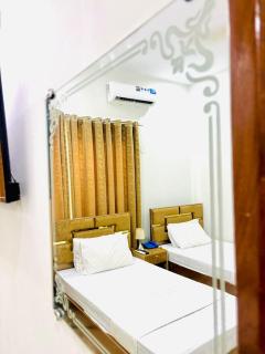 Hotel Business Boutique - Multan - 9
