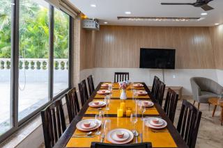Casa Ganga by Nine Hill Stay Twin Pool 6BHK Villa FatehSagar Lake - 8