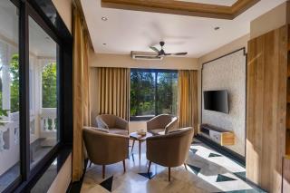 Casa Ganga by Nine Hill Stay Twin Pool 6BHK Villa FatehSagar Lake - 6