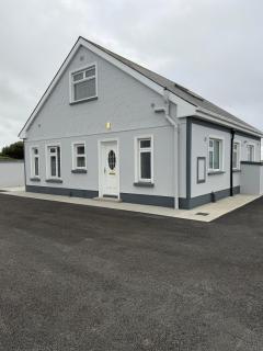 The Sea Breeze House - 8