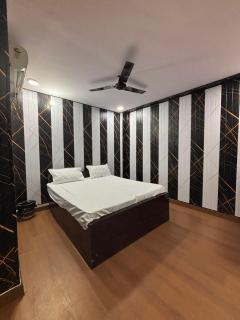 Hotel Geetanjali Inn - 3