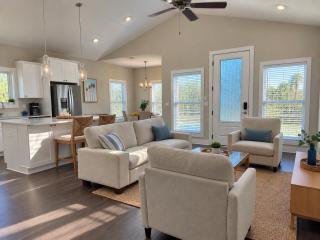 Coastal 3BR Retreat Near Downtown & Beaches - 0