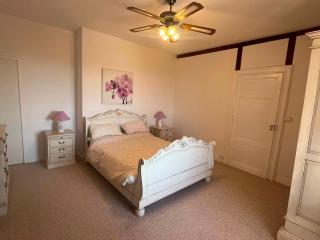 5-bedroom house with pool at edge of small village - Laparade - 2