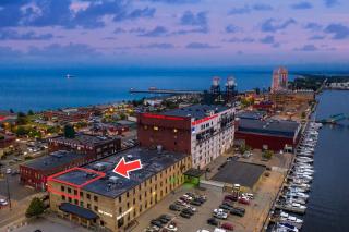 L'Etoile du Nord The Brix Pool in Canal Park! - 6