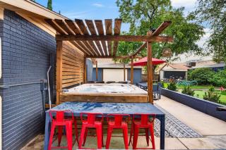 Downtown Zion Launchpad with Hot Tub & Golf - 7