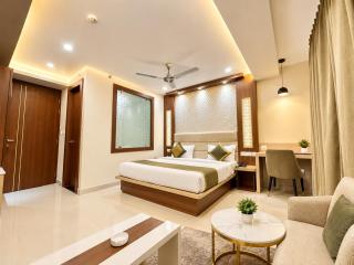 Hotel K-P Grand Heritage Near Jagannath Temple And Sea Beach # Fully Air Conditioning Luxuary Rooms# Restaurant # Lift and Parking Service - 0