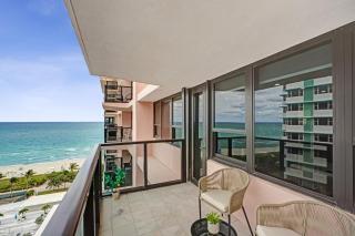 Stylish 3BR Retreat Steps from the Beach with Resort Amenities 1508 - 7