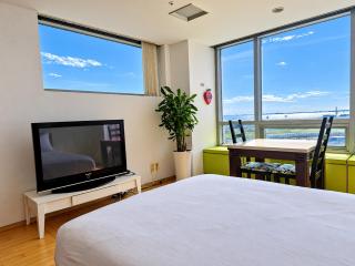 Cozy - Bright Studio - 1