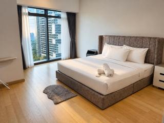 Eaton Downtown Stay At Klcc - 2