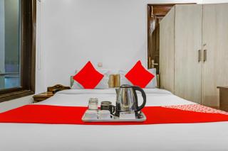 Hotel O Premium Inn - 3