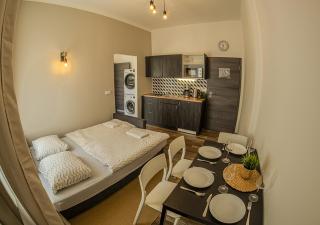 Cozy Prague Apartment Free Parking - 3