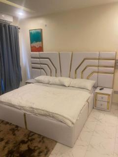 Nikky Lodge - 2