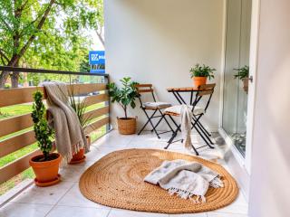 Cozy 2-Bedroom flat with Terrace & Parking by Alfa - Riga - 3