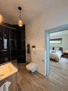 EQurie Guestrooms - 3