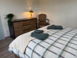 EQurie Guestrooms - 1