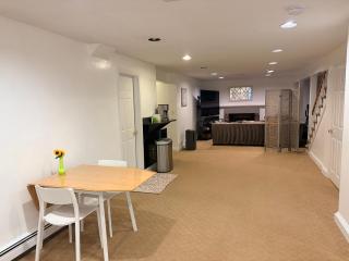 Garden level 2BR apartment with outdoor space - 5