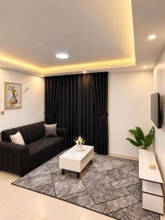 Black & Ivory Two-Bedroom Apartment in Westlands with Gym & Free Parking - 0