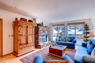 2 Bedroom Gateway Lodge Condo Near Mountain House - 8