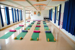 Rishikesh Yoga Ashram - 9