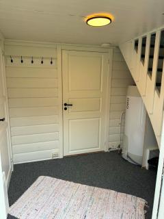Cozy cabin by the waterfront - 20 minutes from the city center - 4
