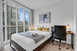 Spadina Modern suites - 0