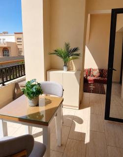 Luxury Modern 1-Bedroom Apartment in Aldau Heights - 4