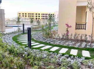 Luxury Modern 1-Bedroom Apartment in Aldau Heights - 8