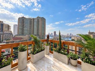Garden City 2BR Jacuzzi & Nile view TUWA 1 - 7