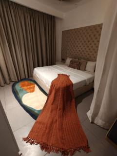 Stay Royal Stay Avika - Super Nova Spira Towers - 5