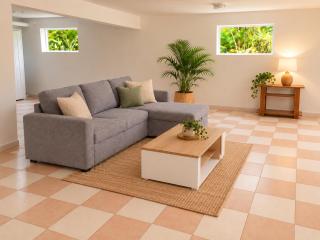 Domaine Palm Garden, Bas de villa 3 càc avec balcon et vaste jardin tropical, proche de Deshaies - 0