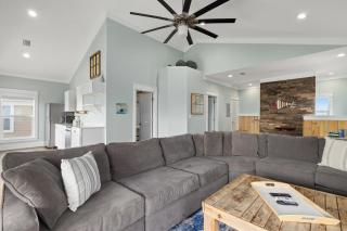 Three Master Bedrooms! Easy Beach Access! Gulf Views - 8