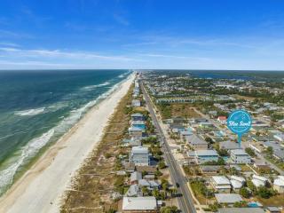 Three Master Bedrooms! Easy Beach Access! Gulf Views - 3
