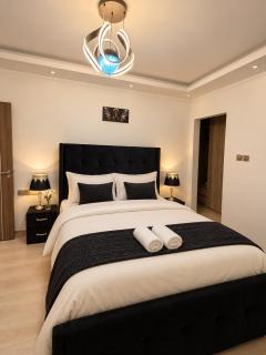 Midnight Glow Two-Bedroom Apartment in Westlands with Gym & Free Parking - 8