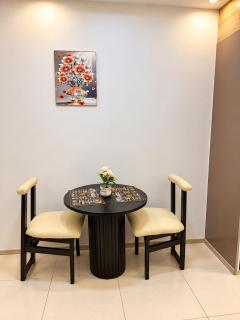 Midnight Glow Two-Bedroom Apartment in Westlands with Gym & Free Parking - 3