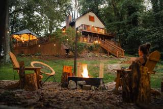 Waterfront Lake Views Villa with Hot tub in Hocking Hills - 1