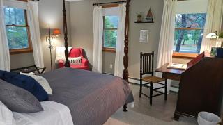 Pine & Harbor Homestay - Guest Rooms near Cape Cod & Plymouth - Wareham - 6