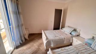 Waterfront Chalet, Marseilia Beach 4, Sleeps 6 - 7
