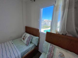 Waterfront Chalet, Marseilia Beach 4, Sleeps 6 - 2
