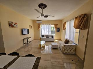 Luxury 8 King BR w Private Pool, & Event Space - 2