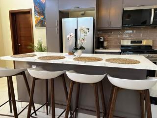 3 Bed, brand new, private pool yard, Casa Linda - 3