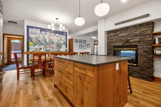 Black Diamond Chalet by Fernie Central Reservations - 1