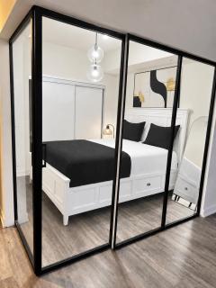 Luxury 1 Bedroom by the waterfall - 2
