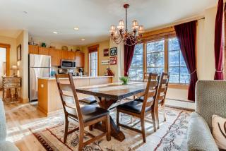 Beautiful 2 Bedroom Mountain Condo In River Run Village With Hot Tub Access And Walking Distance To The Gondola - Keystone - 5