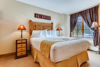 Beautiful 2 Bedroom Mountain Condo In River Run Village With Hot Tub Access And Walking Distance To The Gondola - Keystone - 1