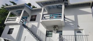 Hillside Charm Apartments - 6
