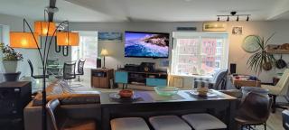 Modern Condo overlooking downtown Amherst! - Amherst - 5