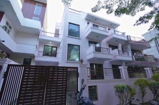 Friend's House - 0