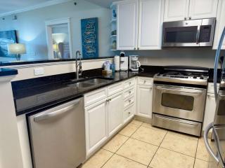 Sunny Waterscape ground-floor condo with pools hot tubs & stunning Gulf views - 4